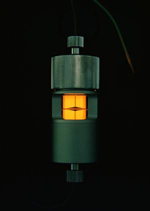 様々な会議に対応するワイヤレスシステム